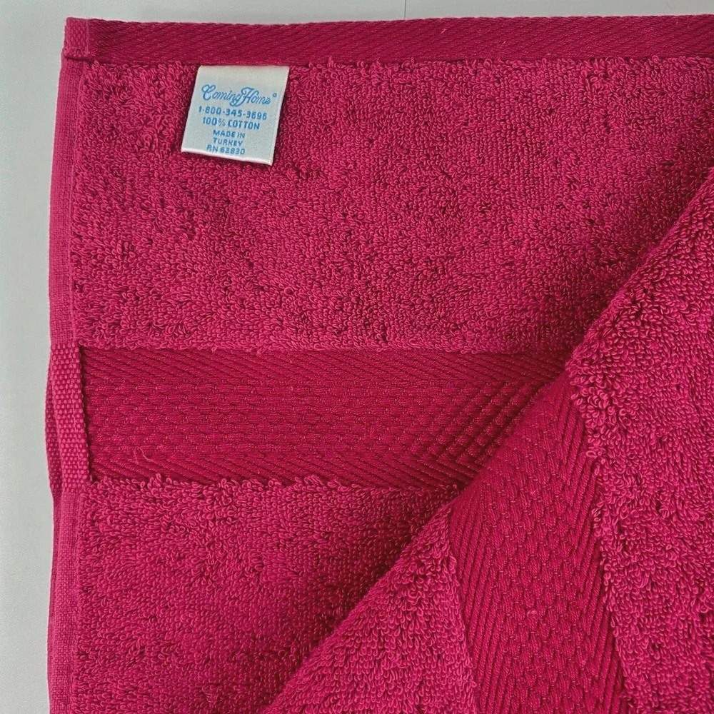 NEW Lands End Bath Towel XL 30 x 57 Turkish 100% Combed Cotton Absorbent Fuschia
